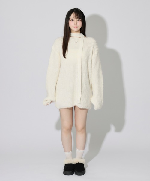 ALLuRing ChaRm(アリュリングチャーム)の「Neck String Over Knit / 首紐オーバーニットワンピース(ニット/セーター・レディース・ホワイト/ブラウン・FREE)」の6枚目の写真
