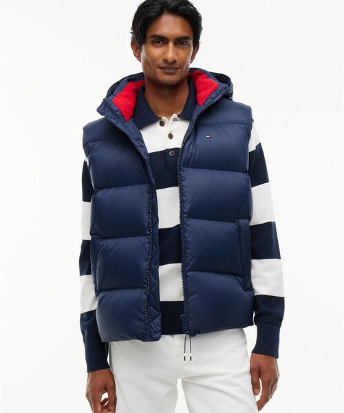 tommy jeans(トミー ジーンズ)の「エッセンシャルダウンベスト(ダウンベスト・メンズ・グリーン/ブラック/ネイビー・MEDIUM/X-LARGE/SMALL/LARGE)」の3枚目の写真