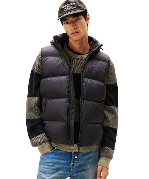 tommy jeans(トミー ジーンズ)の「エッセンシャルダウンベスト(ダウンベスト・メンズ・グリーン/ブラック/ネイビー・MEDIUM/X-LARGE/SMALL/LARGE)」の2枚目の写真