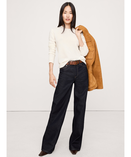 Banana Republic（バナナリパブリック）の「ライトウェイト カシミヤ クルーネックセーター（ニット/セーター・レディース・アイボリー/ブラック/ライトグレー/ブルー/ベージュ/レッド系その他/オレンジ/クリーム・S/L/XS/M）」の9枚目の写真