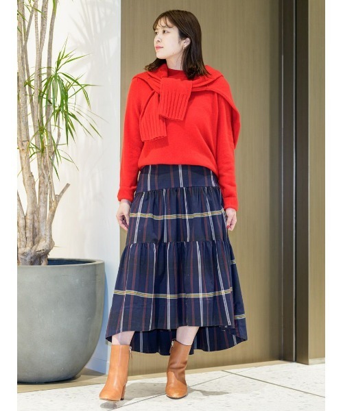 Banana Republic（バナナリパブリック）の「ライトウェイト カシミヤ クルーネックセーター（ニット/セーター・レディース・アイボリー/ブラック/ライトグレー/ブルー/ベージュ/レッド系その他/オレンジ/クリーム・S/L/XS/M）」の13枚目の写真