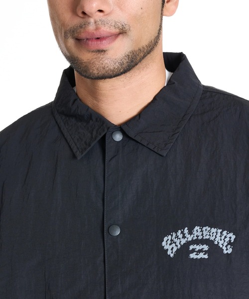 BILLABONG(ビラボン)の「BILLABONG メンズ WAVE MANDALA ジャケット 【2025年秋冬モデル】 @autumn /ビラボンバックプリントコーチジャケット(ブルゾン・メンズ・ブラック・LARGE/X-LARGE/MEDIUM)」の3枚目の写真