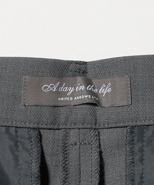 A DAY IN THE LIFE UNITED ARROWS(アデイインザライフユナイテッドアローズ)の「ドビー テーパードパンツ ‐マシンウォッシャブル・セットアップ対応‐ <A DAY IN THE LIFE>(その他パンツ・レディース・モカ/ネイビー/グレー系・36/38/40)」の14枚目の写真