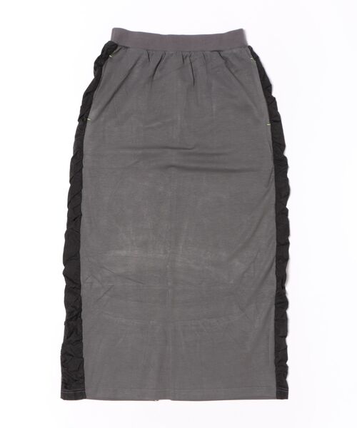 Q(キュー)の「ソフトダンボールドッキングスカート(スカート・レディース・チャコールグレー/ブラック・MEDIUM)」の4枚目の写真