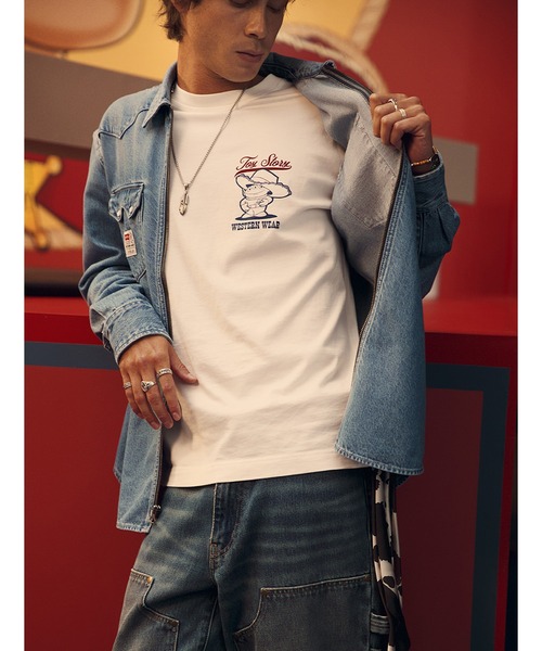 【新品】LEVI’S® x TOY STORY ボクシーTシャツ Lサイズ Levi's® X Toy Story Boxy Tee - Multi-color | Levi's® US