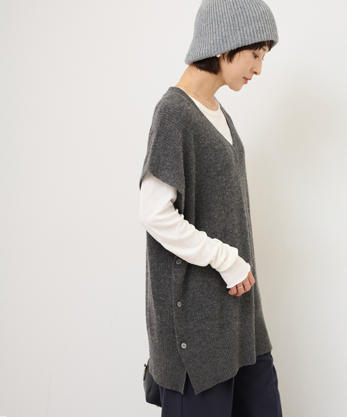 JOURNAL STANDARD relume（ジャーナルスタンダード　レリューム）の「ウールカシミヤミックスポンチョベスト（ベスト・レディース・グレー/チャコールグレー・FREE）」の10枚目の写真