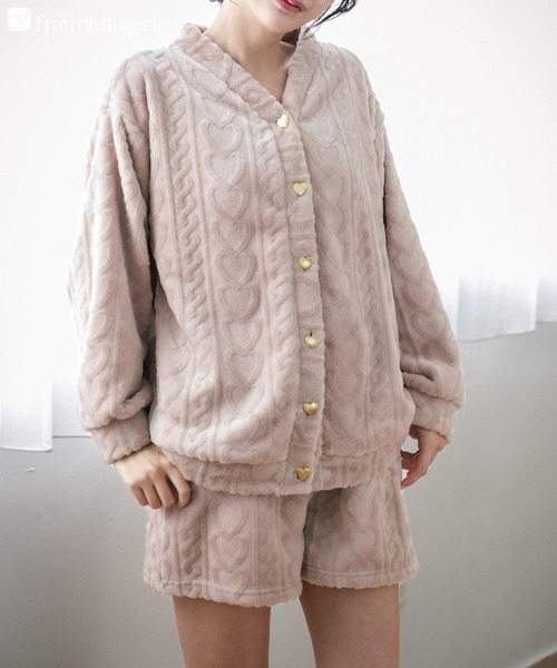 fran de lingerie（フランデランジェリー）の「もこもこ ルームウェア ショートパンツ レディース 冬 あったか パジャマ モコモコ 着る毛布「メモリーフリース」（ルームウェア/パジャマ・レディース・オフホワイト/ワイン系/ネイビー/ブラウン系その他・M-L）」の3枚目の写真