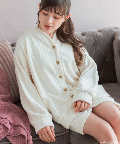 fran de lingerie（フランデランジェリー）の「もこもこ ルームウェア ショートパンツ レディース 冬 あったか パジャマ モコモコ 着る毛布「メモリーフリース」（ルームウェア/パジャマ・レディース・オフホワイト/ワイン系/ネイビー/ブラウン系その他・M-L）」の6枚目の写真