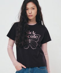 NICK&NICOLE（ニックアンドニコール）の「BUTTERFLY NICOLE LABEL SLIM TOP_BLACK PINK（Tシャツ/カットソー・メンズ）」