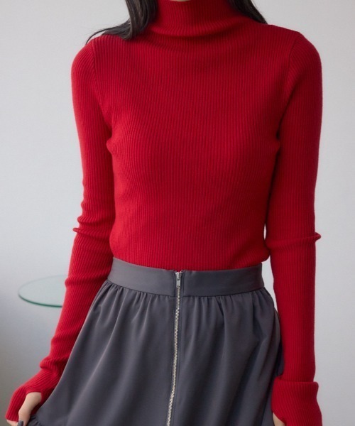 AZUL by moussy（アズールバイマウジー）の「サムホールリブニットトップス（ニット/セーター・レディース・杢グレー/アイボリー/ブラック/グリーン/レッド・FREE）」の5枚目の写真