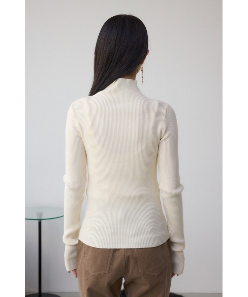 AZUL by moussy（アズールバイマウジー）の「サムホールリブニットトップス（ニット/セーター・レディース・杢グレー/アイボリー/ブラック/グリーン/レッド・FREE）」の12枚目の写真