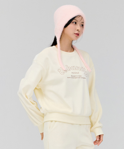 CHASECULT（チェイスカルト）の「女性起毛刺繍スウェットTシャツ-アイボリー（スウェット・レディース・アイボリー・90/85）」の3枚目の写真