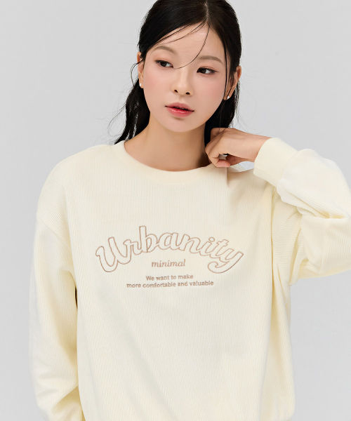 CHASECULT（チェイスカルト）の「女性起毛刺繍スウェットTシャツ-アイボリー（スウェット・レディース・アイボリー・90/85）」の5枚目の写真