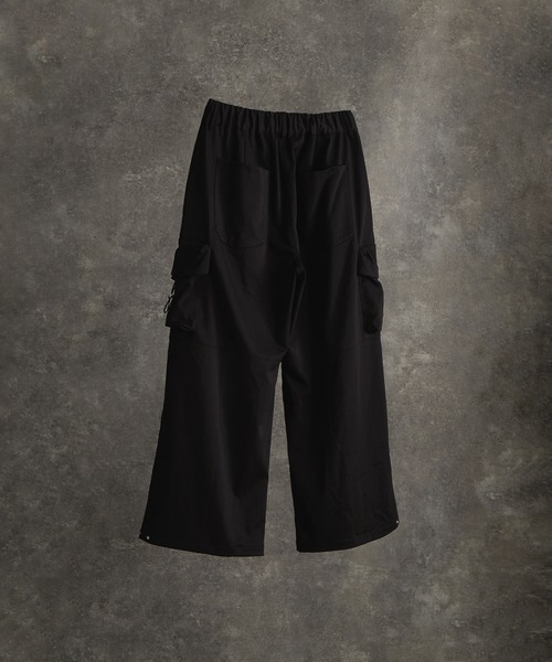 ADRER（アドラー）の「TR 3D volume wide cargo pants / TR 3D ボリューム ワイド カーゴパンツ（カーゴパンツ・メンズ・ライトグレー/ブラック・M/S/XS/L）」の19枚目の写真