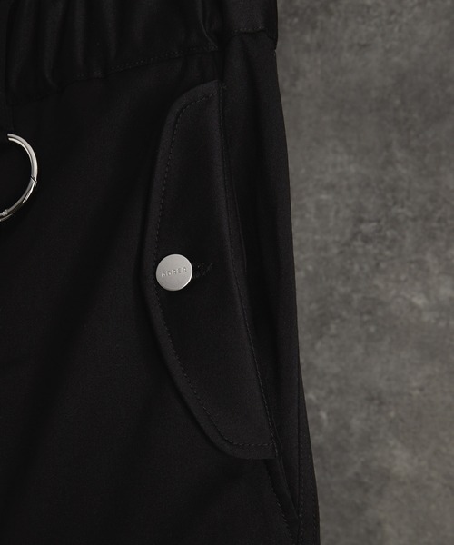 ADRER（アドラー）の「TR 3D volume wide cargo pants / TR 3D ボリューム ワイド カーゴパンツ（カーゴパンツ・メンズ・ライトグレー/ブラック・M/S/XS/L）」の22枚目の写真