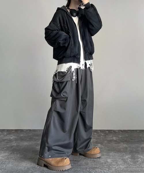 ADRER（アドラー）の「TR 3D volume wide cargo pants / TR 3D ボリューム ワイド カーゴパンツ（カーゴパンツ・メンズ・ライトグレー/ブラック・M/S/XS/L）」の17枚目の写真