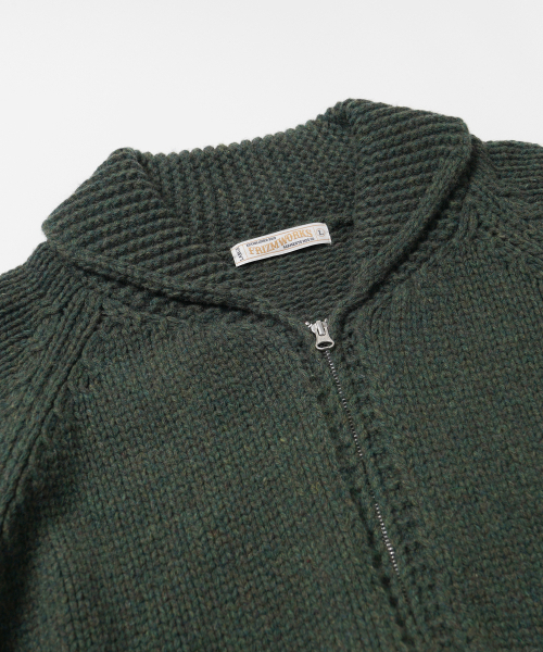 FRIZMWORKS(フリズムワークス)の「HEAVY COWICHAN ZIP UP CARDIGAN _ FOREST GREEN(カーディガン/ボレロ・メンズ・その他・LARGE/X-LARGE/SMALL/MEDIUM)」の4枚目の写真