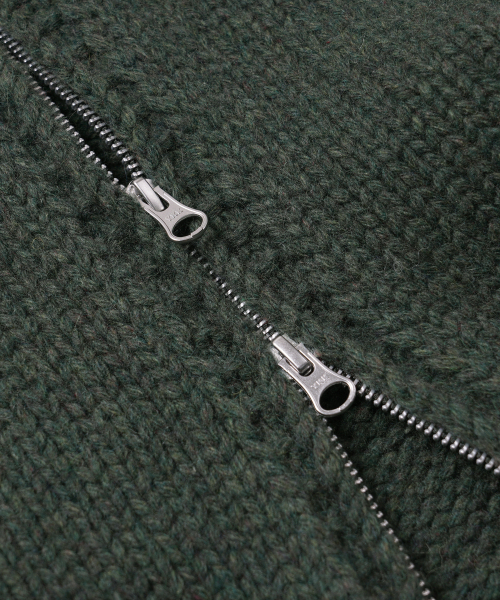 FRIZMWORKS(フリズムワークス)の「HEAVY COWICHAN ZIP UP CARDIGAN _ FOREST GREEN(カーディガン/ボレロ・メンズ・その他・LARGE/X-LARGE/SMALL/MEDIUM)」の7枚目の写真