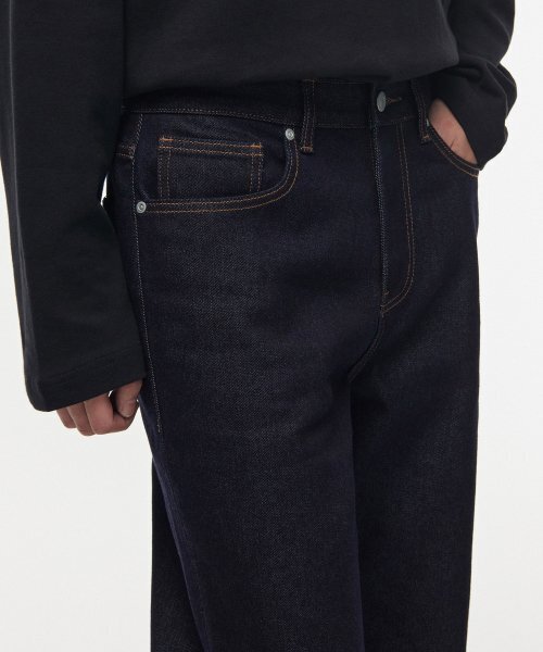 MUSINSA STANDARD（ムシンサスタンダード）の「裏起毛ストレートデニムパンツ [ディープインディゴ]（デニムパンツ・メンズ・その他・29/30/31/33/26/27/28/40/38/42/36/34/32）」の4枚目の写真
