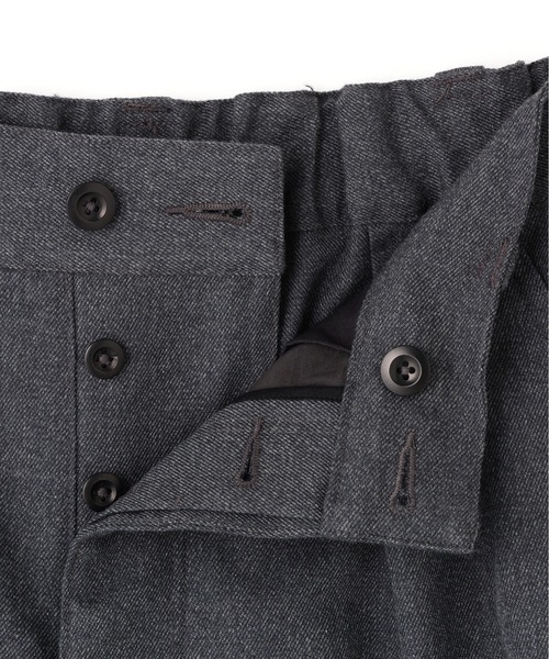 MHL.（エムエイチエル）の「WOOL COTTON DRILL TROUSERS（その他パンツ・レディース・グレー系その他2/ネイビー・1/2/3/0）」の4枚目の写真
