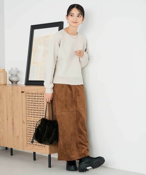 a.v.v（アーヴェヴェ）の「ラメ裏起毛タックスリーブスウェット（スウェット・レディース・グレー系その他/グレー・36/40/38）」の7枚目の写真