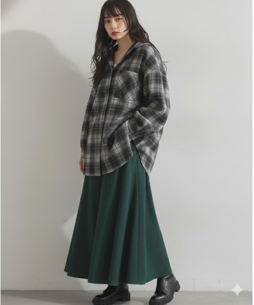 Day and Grade(デイアンドグレイド)の「フード付き ビッグチェックシャツ チュニック(シャツ/ブラウス・レディース・ブラック・FREE)」の4枚目の写真