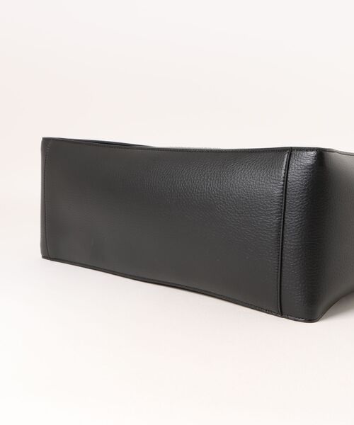 Logo Large Studded Tote Bag / ロゴ ラージ スタッズ トートバッグ