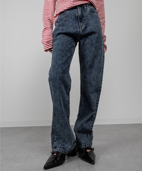 mellomela.(メロメラ)の「【脚長×美脚効果UP】スリムストレートデニムパンツ(デニムパンツ・レディース・ケミカルウォッシュ/ダークネイビー/ブルー・S/M/L/LL)」の14枚目の写真