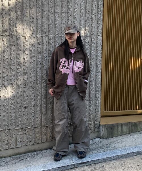 PHYSICAL DEPARTMENT（フィジカル デパートメント）の「スターテールフード集業_ネイビー（パーカー・レディース・その他・SMALL/MEDIUM/LARGE/X-LARGE）」の14枚目の写真