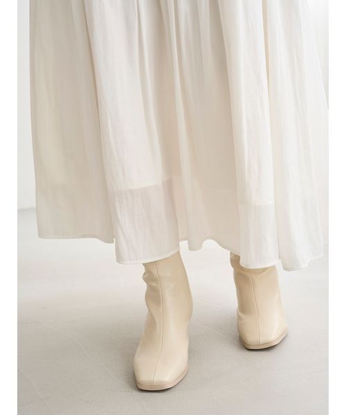 SNIDEL（スナイデル）の「コールドショルダーロングワンピース（ワンピース・レディース・オフホワイト/ライトブルー/ピンク/ミント・0/1/2）」の14枚目の写真