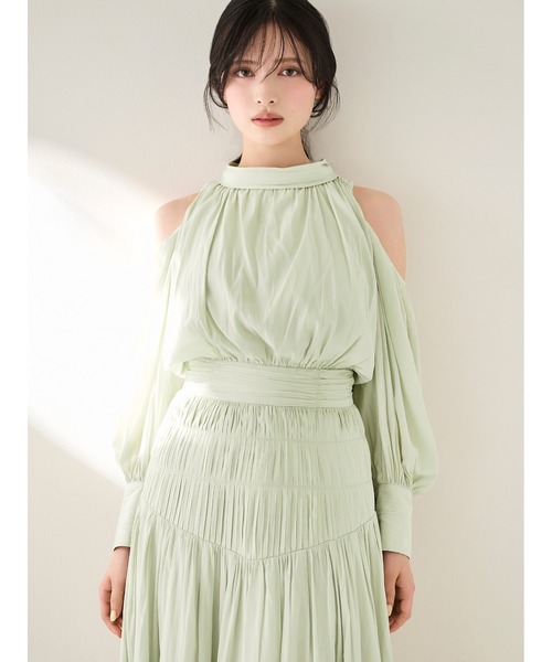 SNIDEL（スナイデル）の「コールドショルダーロングワンピース（ワンピース・レディース・オフホワイト/ライトブルー/ピンク/ミント・0/1/2）」の6枚目の写真