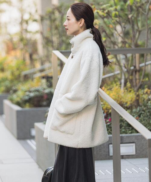 URBAN RESEARCH（アーバンリサーチ）の「ECOPELフェイクムートンリバーシブルコート（ムートンコート・レディース・ブラウン/オフホワイト/アイボリー・FREE）」の13枚目の写真