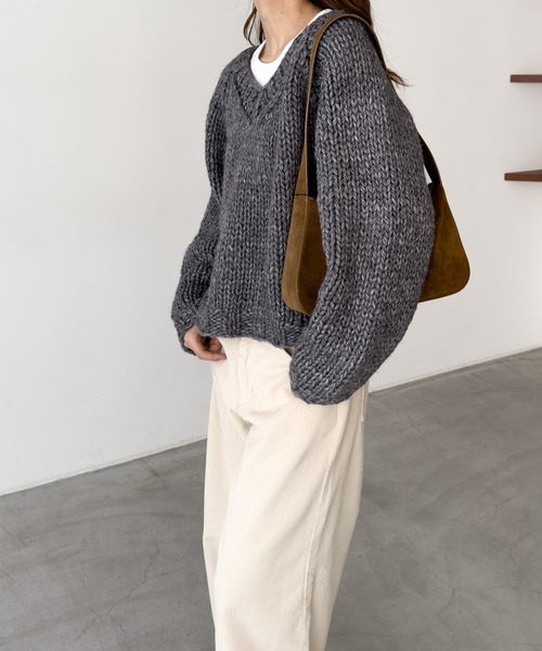 CANAL JEAN（キャナルジーン）の「El mar　ウール混ローゲージVニット（ニット/セーター・レディース・アイボリー/グレー・ONE SIZE）」の6枚目の写真