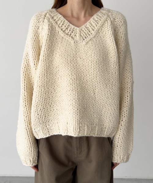 CANAL JEAN（キャナルジーン）の「El mar　ウール混ローゲージVニット（ニット/セーター・レディース・アイボリー/グレー・ONE SIZE）」の9枚目の写真