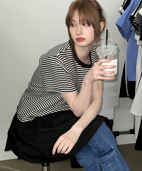ZIZEMUSEUM(ジゼミュージアム)の「STRIPE T-SHIRTS (WHITE)(Tシャツ/カットソー・レディース・その他・FREE)」の1枚目の写真