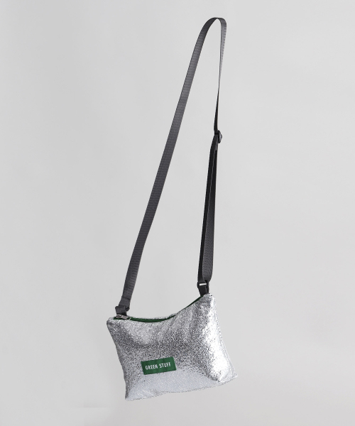 GREEN STUFF(グリーンスタッフ)の「handy bag Z1 - glitter silver(メッセンジャーバッグ・レディース・その他・FREE)」の9枚目の写真