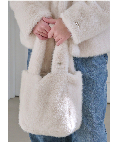 MICANE（ミケーネ）の「ヒバファージャケット-ミニバッグセットアップ（ムートンコート・レディース・ミックスグレー/クリーム・SMALL/MEDIUM/LARGE/X-LARGE）」の7枚目の写真