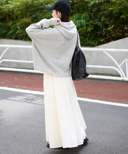 SLOBE IENA(スローブイエナ)の「《セットアップ対応可》エアリーワイドシルエットフーディー(ニット/セーター・レディース・ブラック/グレー・FREE)」の20枚目の写真