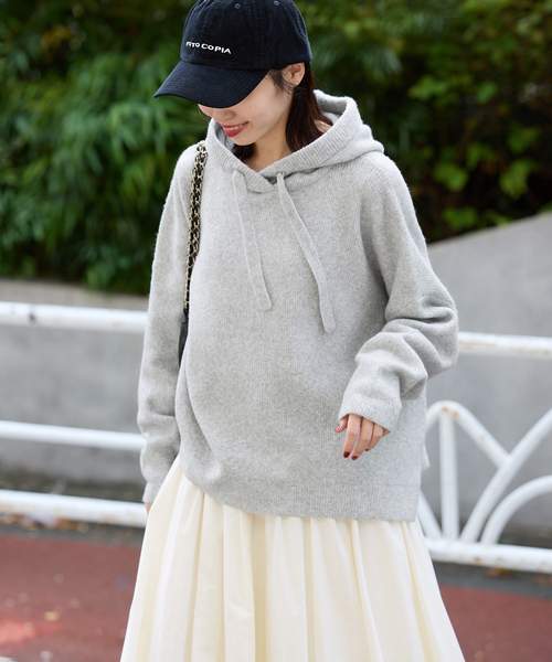SLOBE IENA(スローブイエナ)の「《セットアップ対応可》エアリーワイドシルエットフーディー(ニット/セーター・レディース・ブラック/グレー・FREE)」の21枚目の写真