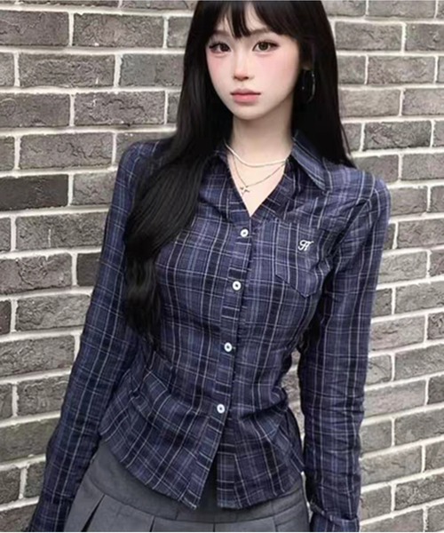 AsheKsha(アシクシャ)の「チェック柄のスリムフィットウエストシェイプシャツ(シャツ/ブラウス・レディース・ネイビー/ブラウン/オレンジ・M/S/L)」の10枚目の写真