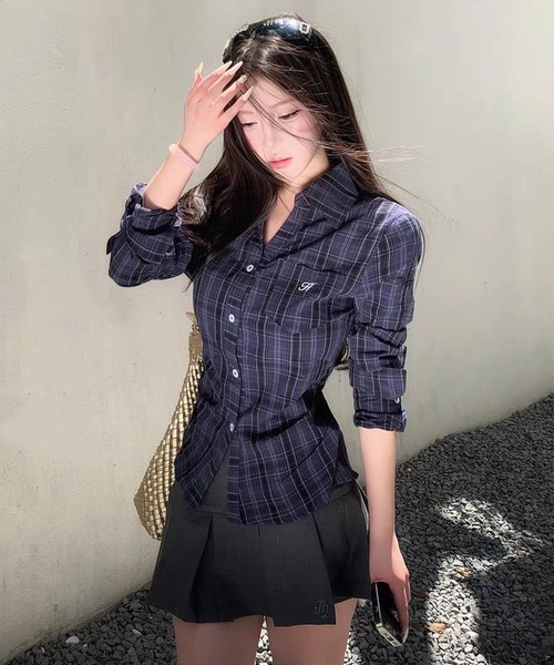 AsheKsha(アシクシャ)の「チェック柄のスリムフィットウエストシェイプシャツ(シャツ/ブラウス・レディース・ネイビー/ブラウン/オレンジ・M/S/L)」の12枚目の写真
