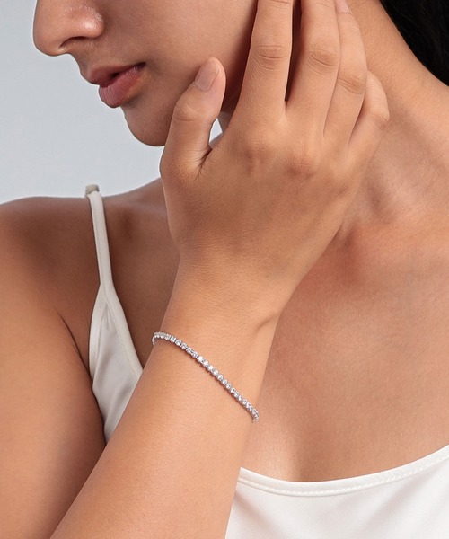 PLUS VENDOME(プラス ヴァンドーム)の「FINELINETATTOO_double lock テニスブレスレット_17.5cm(ブレスレット・レディース・シルバー・ONE SIZE)」の5枚目の写真