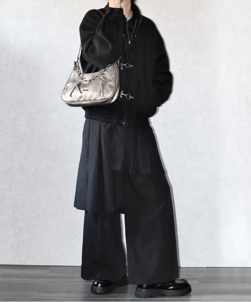 Ellno Loset(エルノロゼット)の「【Ryoooコラボ】ファイヤーマンバックルメルトンボリュームブルゾン(ブルゾン・メンズ・チャコールグレー/ブラック・LARGE/MEDIUM/SMALL)」の5枚目の写真