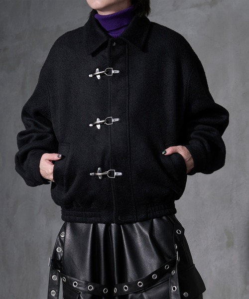 Ellno Loset(エルノロゼット)の「【Ryoooコラボ】ファイヤーマンバックルメルトンボリュームブルゾン(ブルゾン・メンズ・チャコールグレー/ブラック・LARGE/MEDIUM/SMALL)」の15枚目の写真