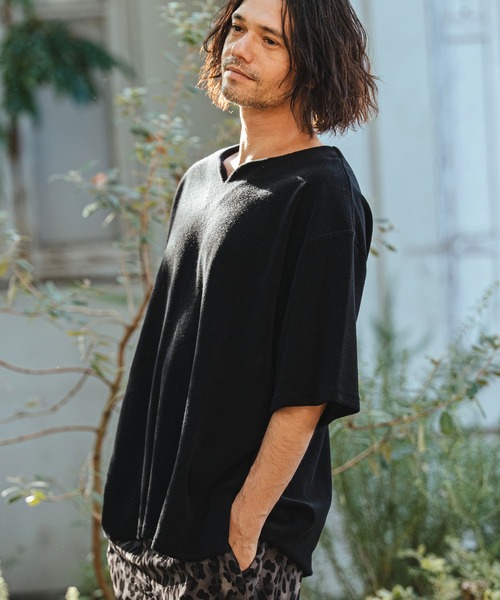 CAMBIO（カンビオ）の「mt10156- キーネックパイルカットソー 半袖カットソー(CMB-R0203)（Tシャツ/カットソー・メンズ・ベージュ/グレー/ホワイト/ブラック・L/M/S）」の6枚目の写真