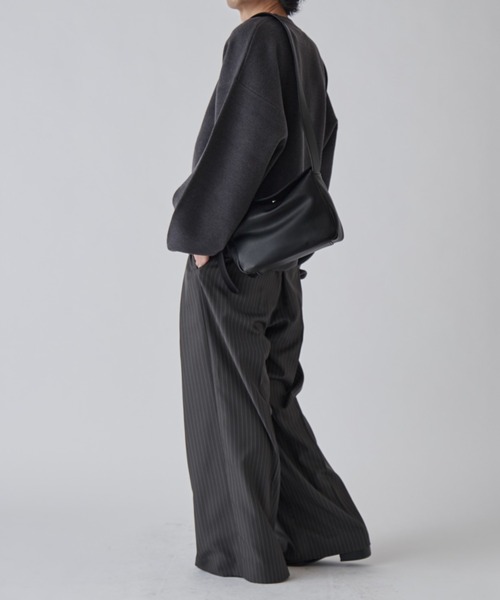 Lui's（ルイス）の「カバーショルダーバッグ（ショルダーバッグ・メンズ・ブラック/ブラック系その他・FREE）」の6枚目の写真