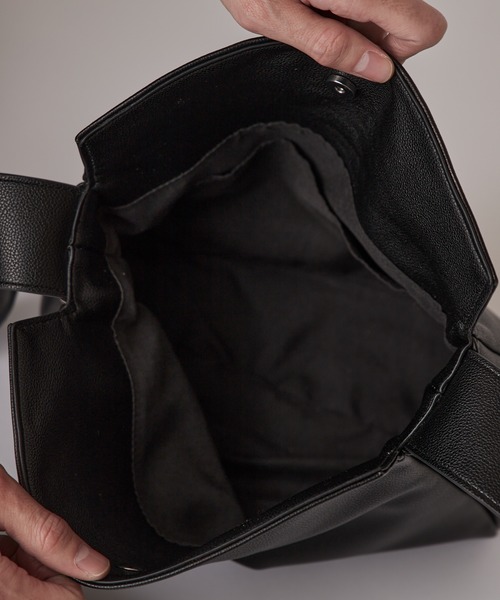 Lui's（ルイス）の「カバーショルダーバッグ（ショルダーバッグ・メンズ・ブラック/ブラック系その他・FREE）」の13枚目の写真