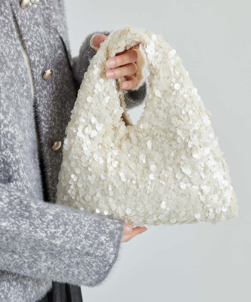 LA VORAGINE(ラ ヴォラジネ)の「2WAYチェーンショルダー ハンドバッグ/クラッチバッグ 結婚式 入学式 卒業式 成人式 パーティー セレモニー(クラッチバッグ・レディース・アイボリー/ブラック・FREE)」の7枚目の写真