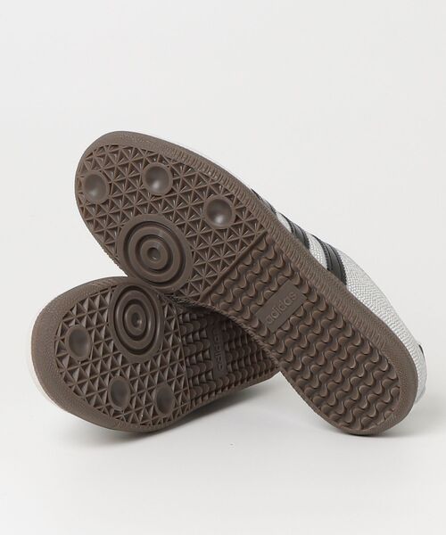 adidas(アディダス)の「サンバOG / SAMBA OG / アディダスオリジナルス adidas Originals(スニーカー・レディース・ホワイト・26.0cm/25.5cm/29.0cm/28.5cm/28.0cm/25.0cm/24.5cm/24.0cm/23.5cm/23.0cm/22.5cm/27.5cm/22.0cm/27.0cm/26.5cm)」の11枚目の写真