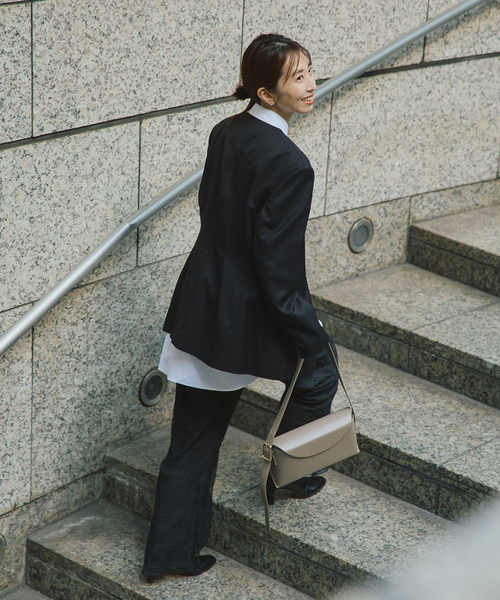 VERMEIL par iena(ヴェルメイユパーイエナ)の「ドライツイルノーカラージャケット(ノーカラージャケット・レディース・ブラック・40/38/36)」の12枚目の写真